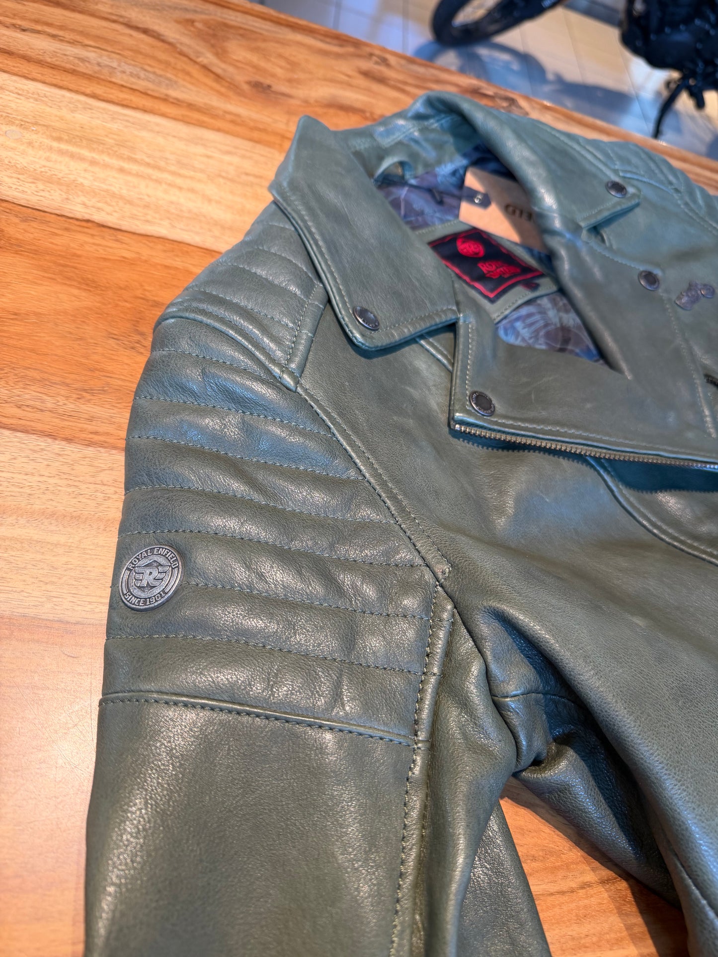 Giacca di pelle Royal Enfield Olive | Donna